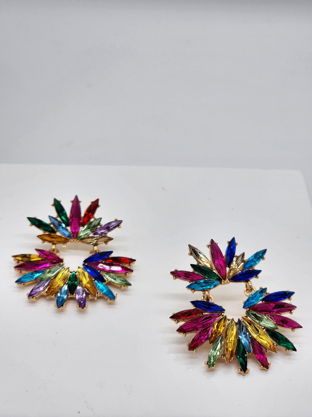 Dianne Holiday Earrings