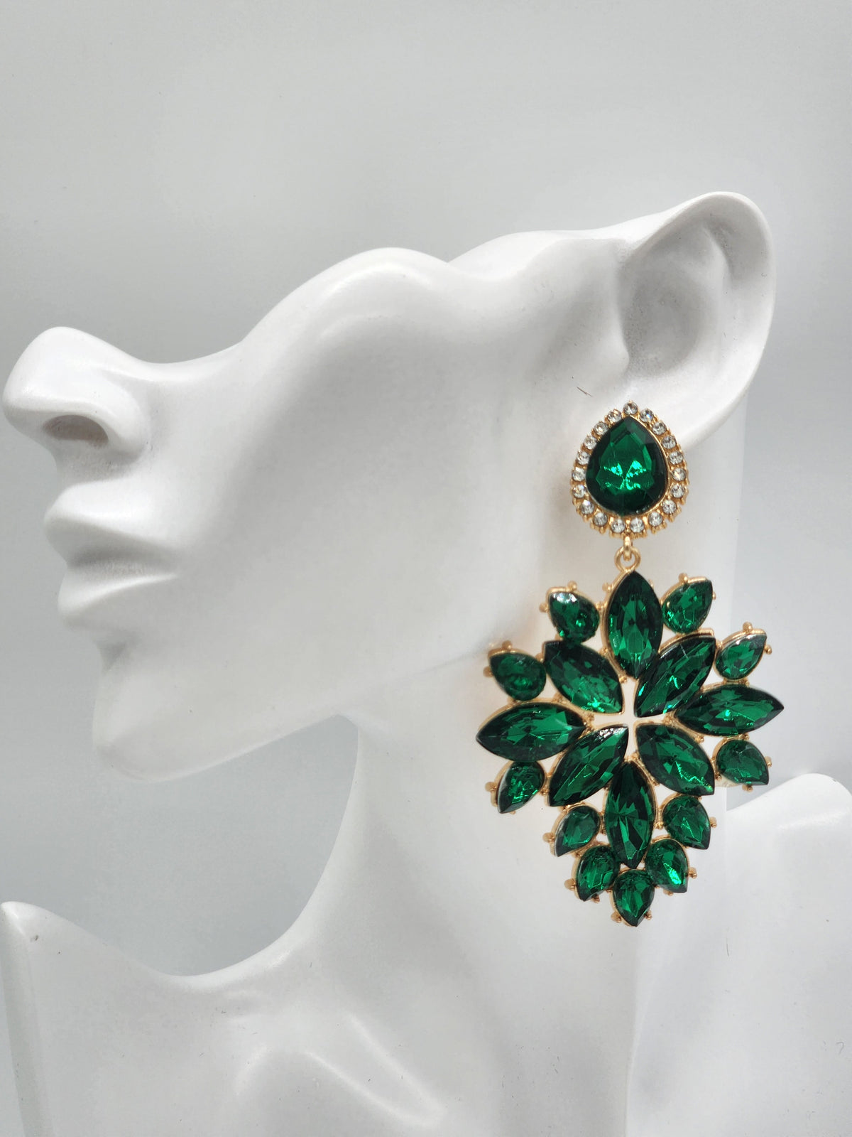 Jada Drop Earrings ( Green )