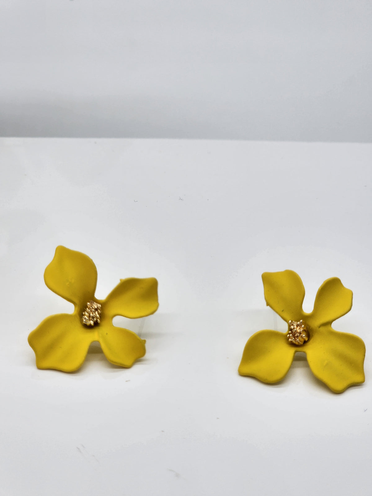 Malia Flower Stud Earrings