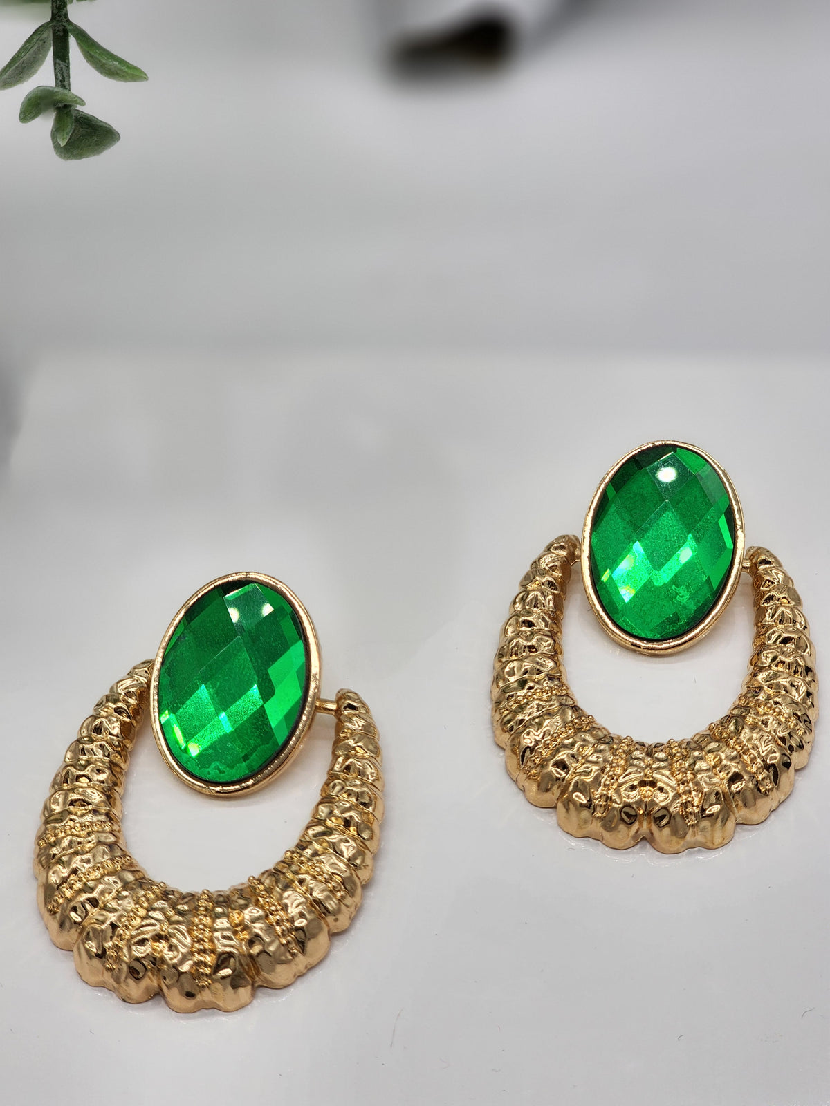 Aleydis Statement Earrings (green)