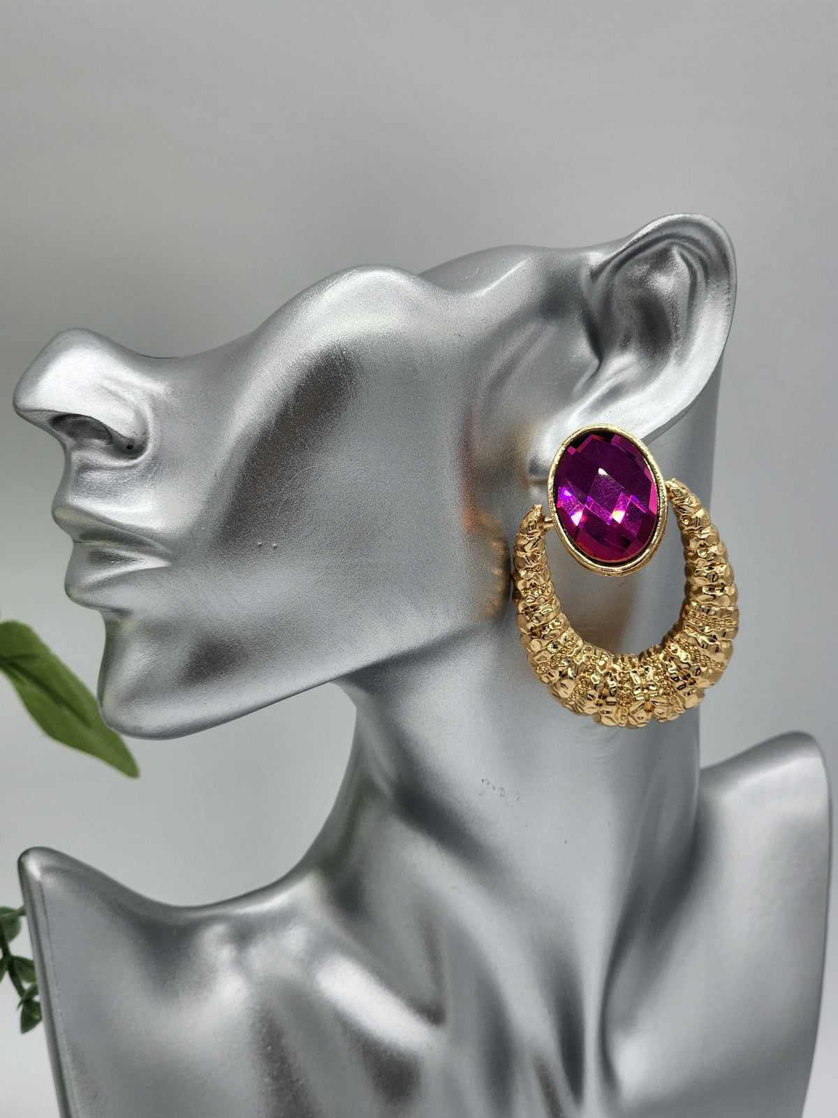 Aleydis Statement Earrings (Fushsia )