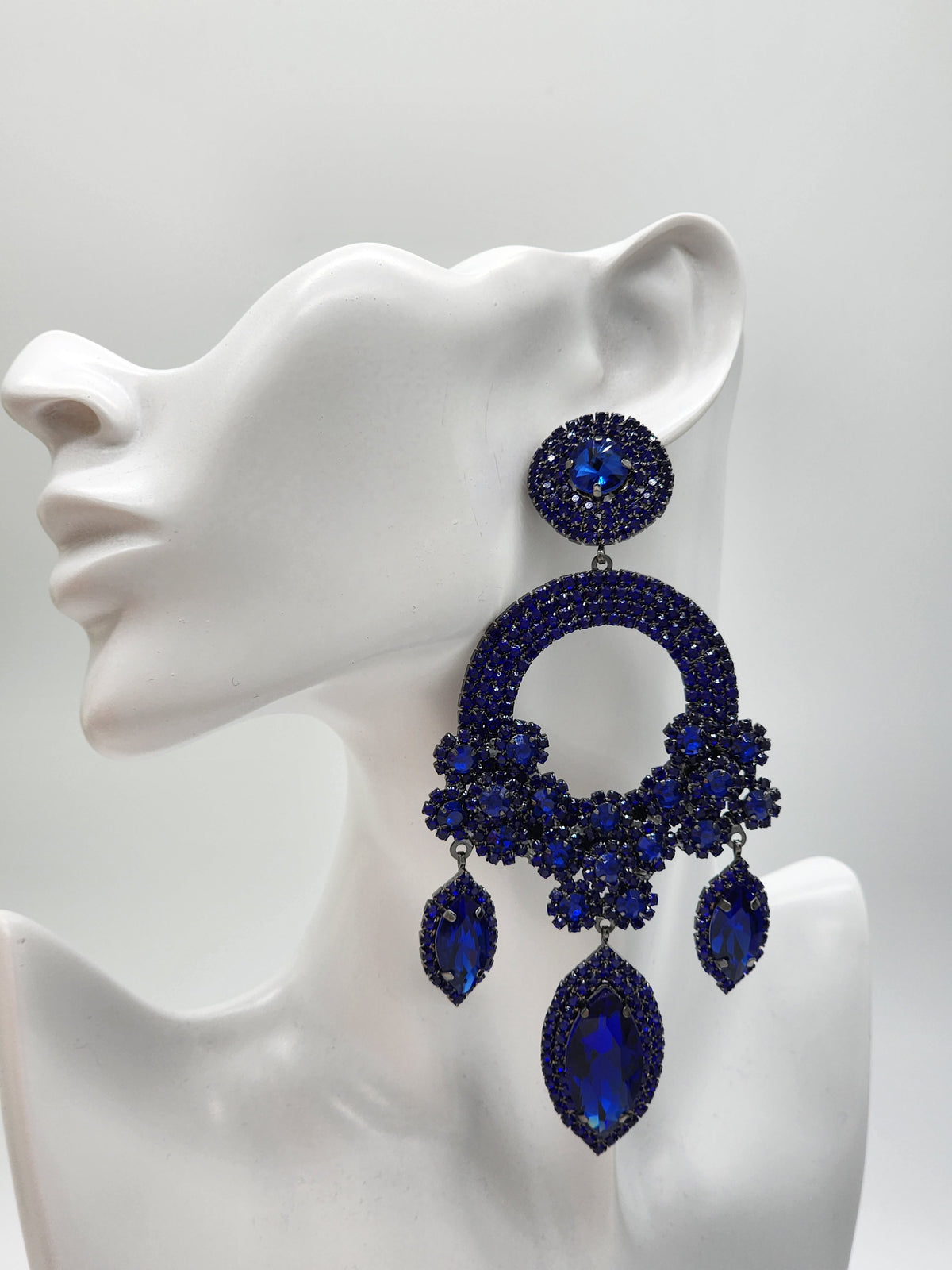 Emery Drop Earrings (sapphire)